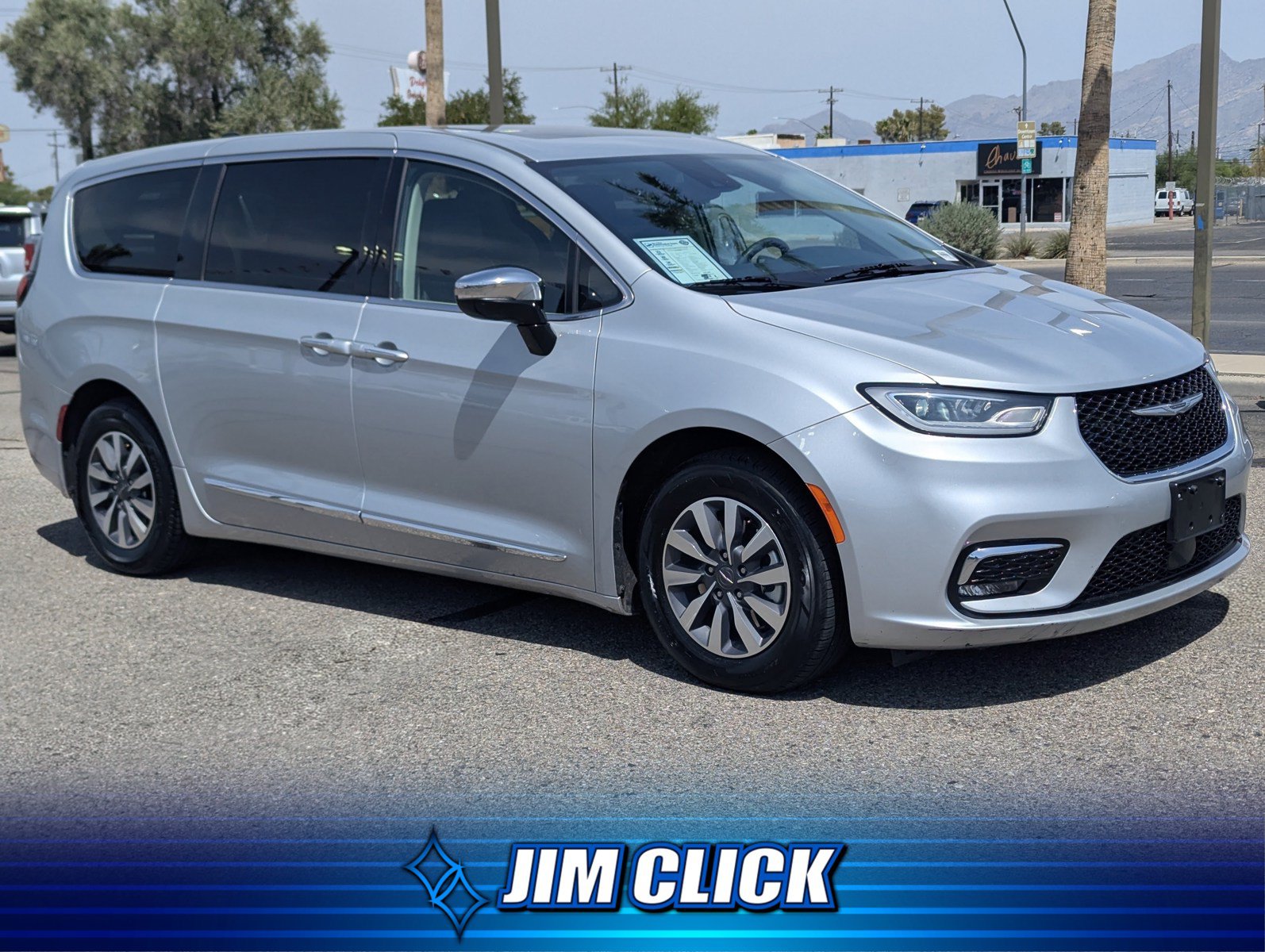 Used 2023 Chrysler Pacifica Limited