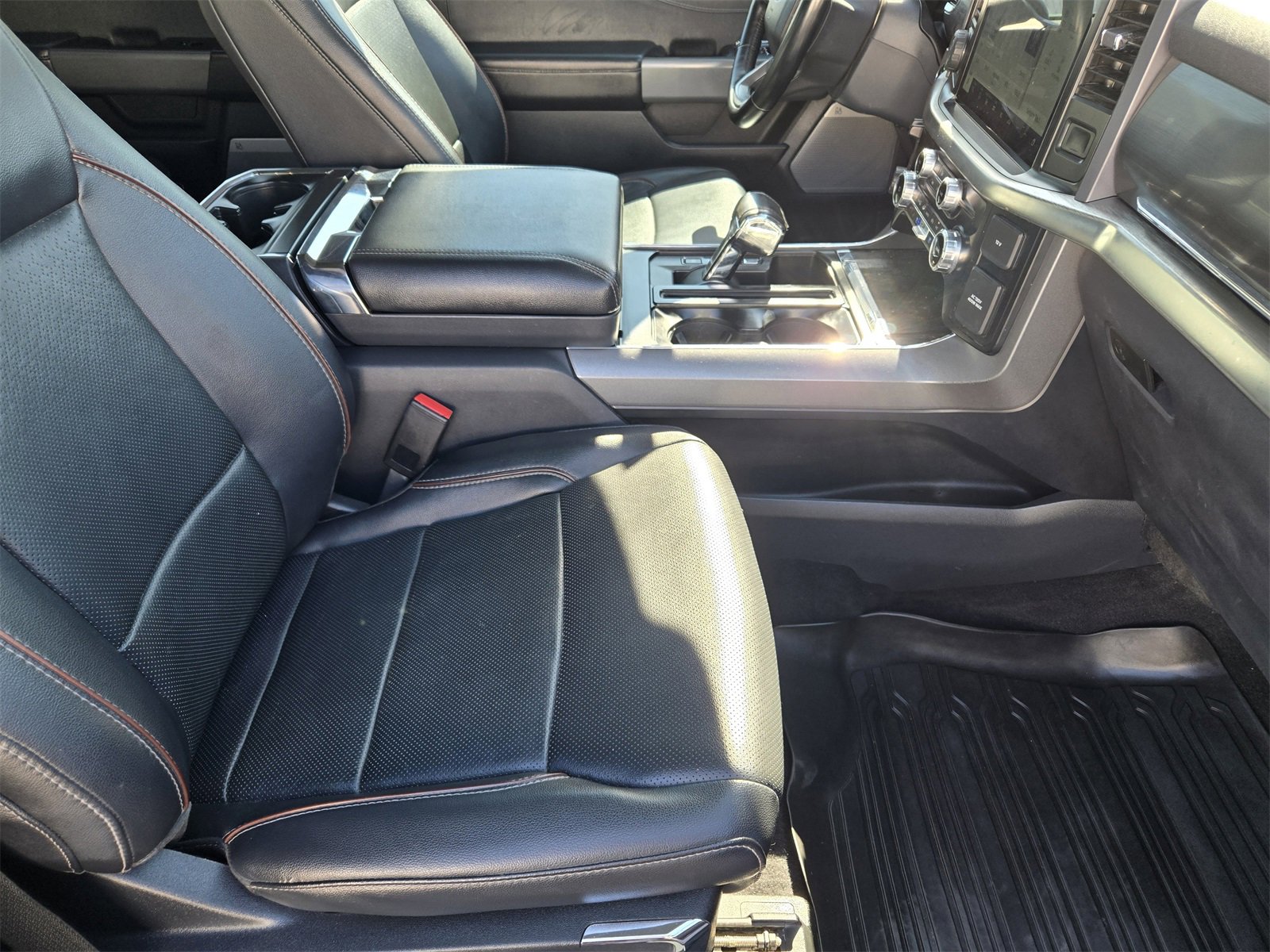 Certified 2023 Ford F150 Lariat w/ Trailer Tow Package image 13