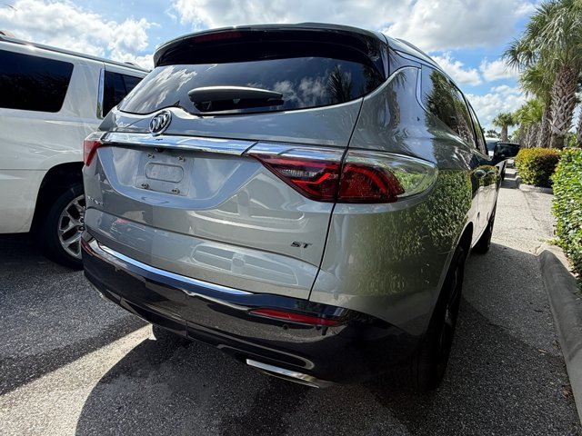 Used 2023 Buick Enclave Essence w/ Sport Touring Edition FWD image 10