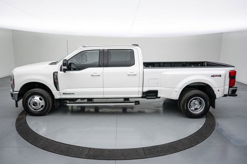 Certified 2026 Ford F350 Lariat AWD/4WD image 9