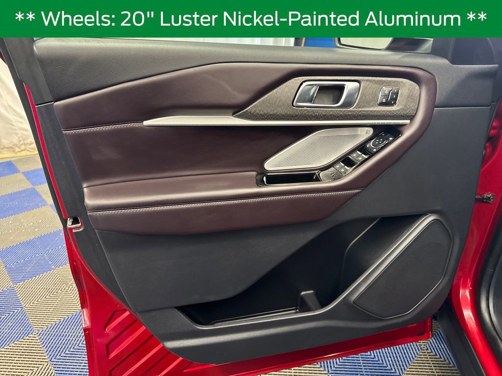 Certified 2025 Ford Explorer Platinum image 16
