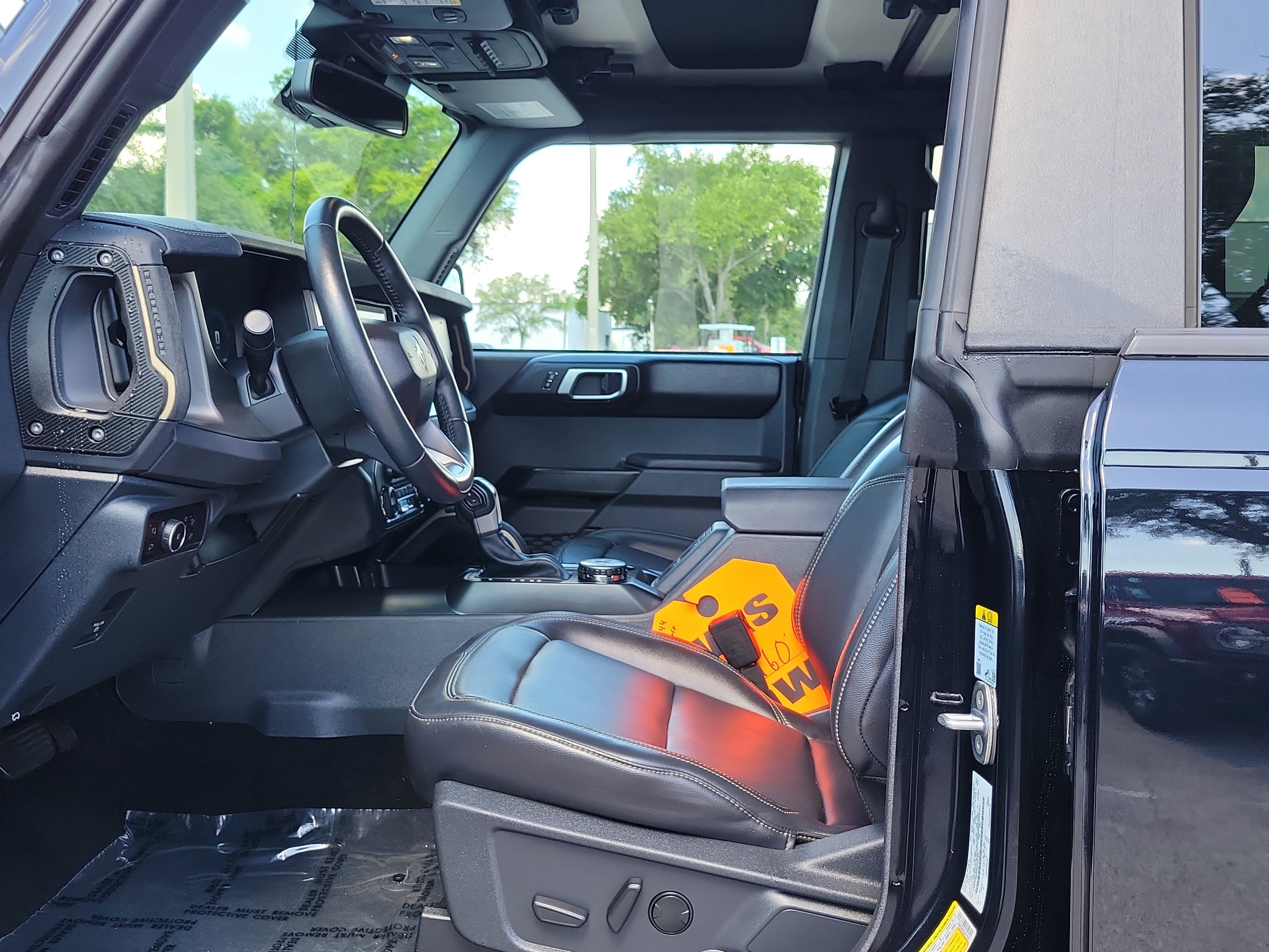 Certified 2025 Ford Bronco Badlands AWD/4WD image 19