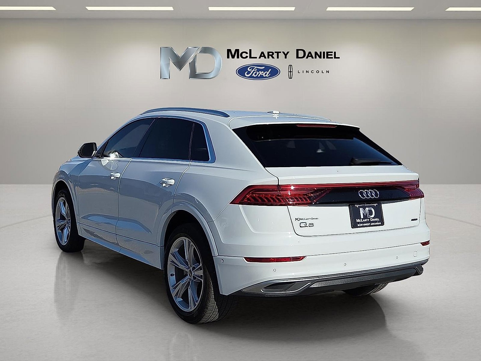 Used 2022 Audi Q8 Premium Plus image 4