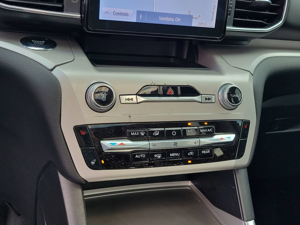 Certified 2023 Ford Explorer XLT w/ Equipment Group 202A AWD/4WD image 28