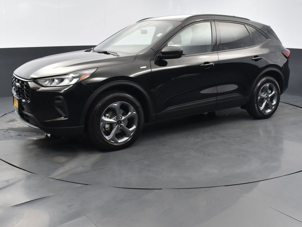 Certified 2025 Ford Escape ST-Line image 2