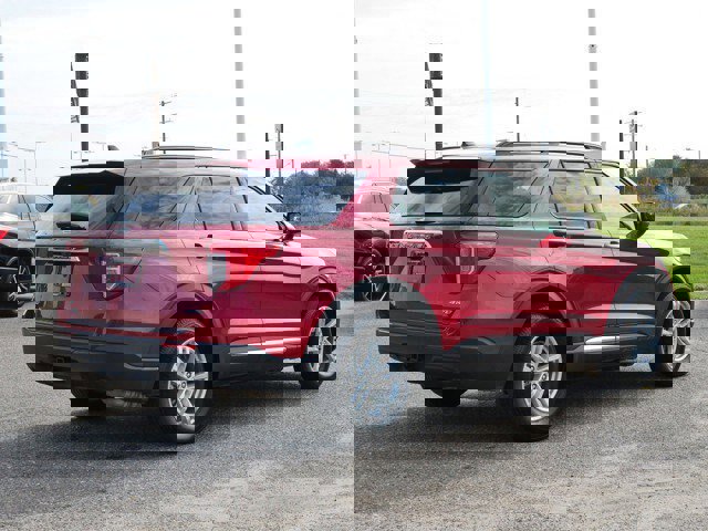 Certified 2022 Ford Explorer XLT w/ Class IV Trailer Tow Package image 5