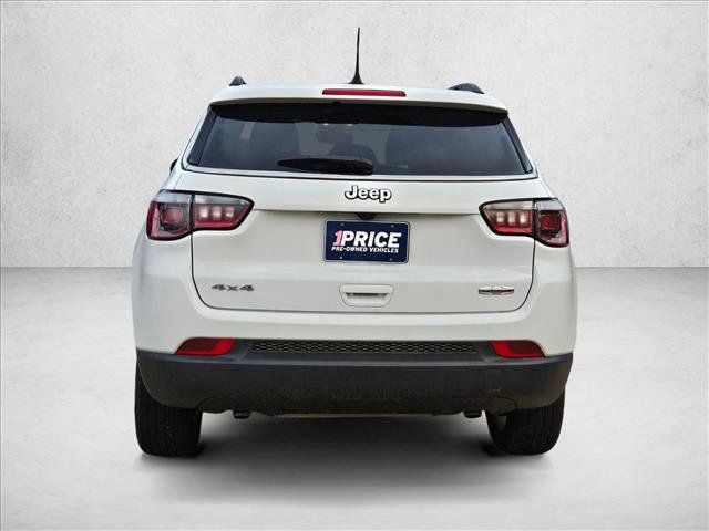 Used 2025 Jeep Compass Latitude image 4