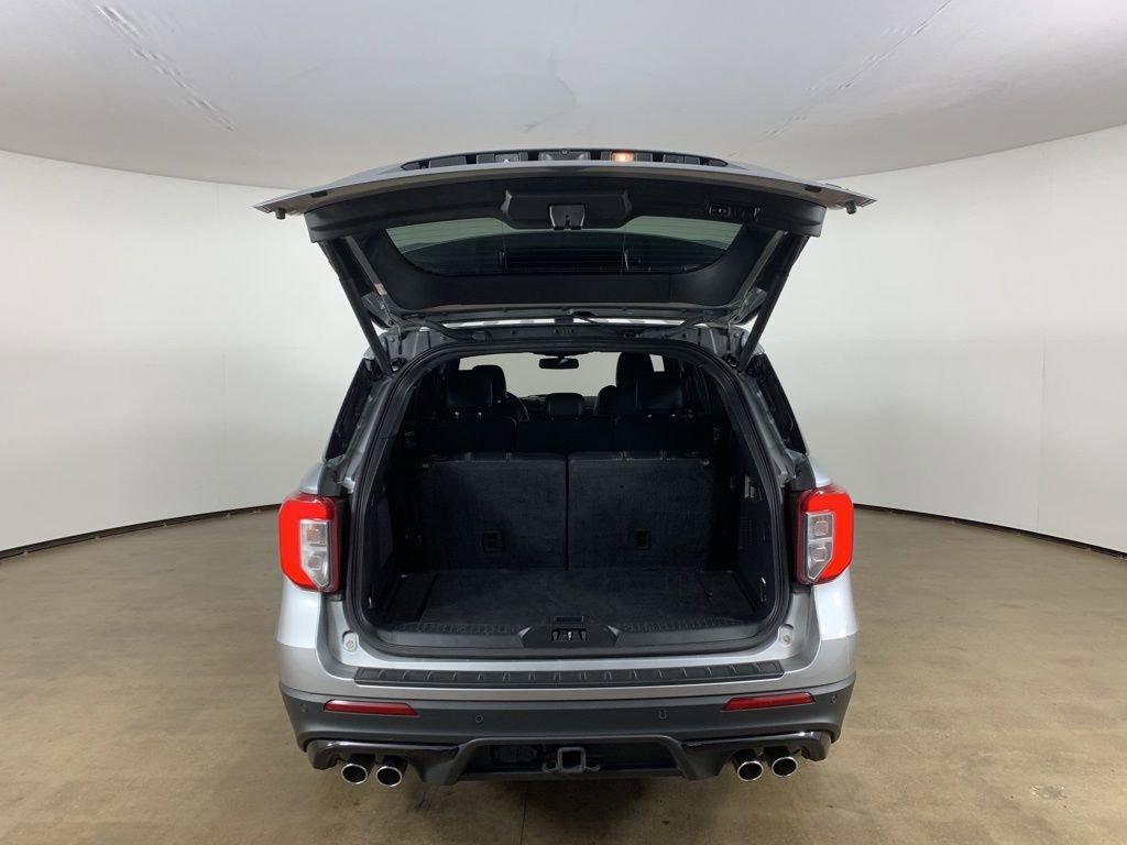 Certified 2024 Ford Explorer ST AWD/4WD image 12