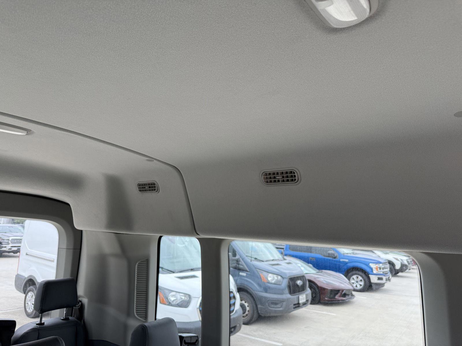 Certified 2019 Ford Transit 350 XL image 17