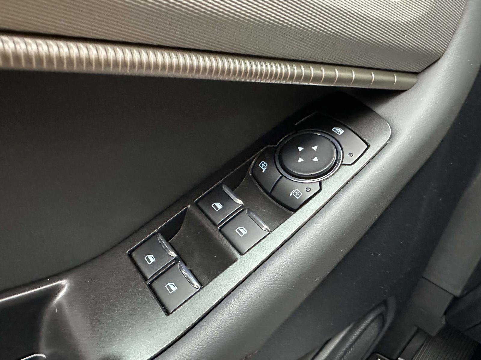 Certified 2025 Ford Explorer Active AWD/4WD image 34