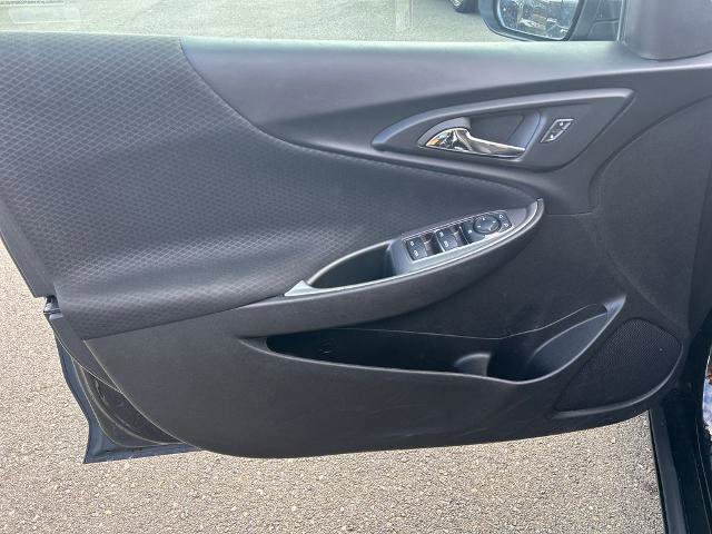 Used 2023 Chevrolet Malibu LT image 16