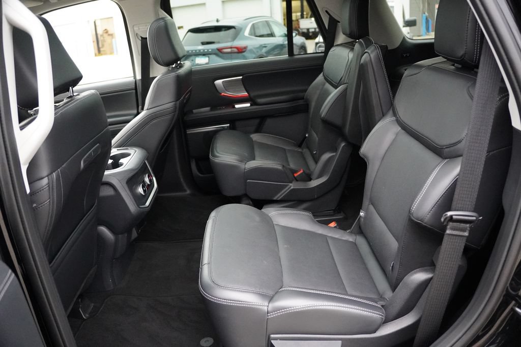 Certified 2025 Ford Expedition Platinum AWD/4WD image 18