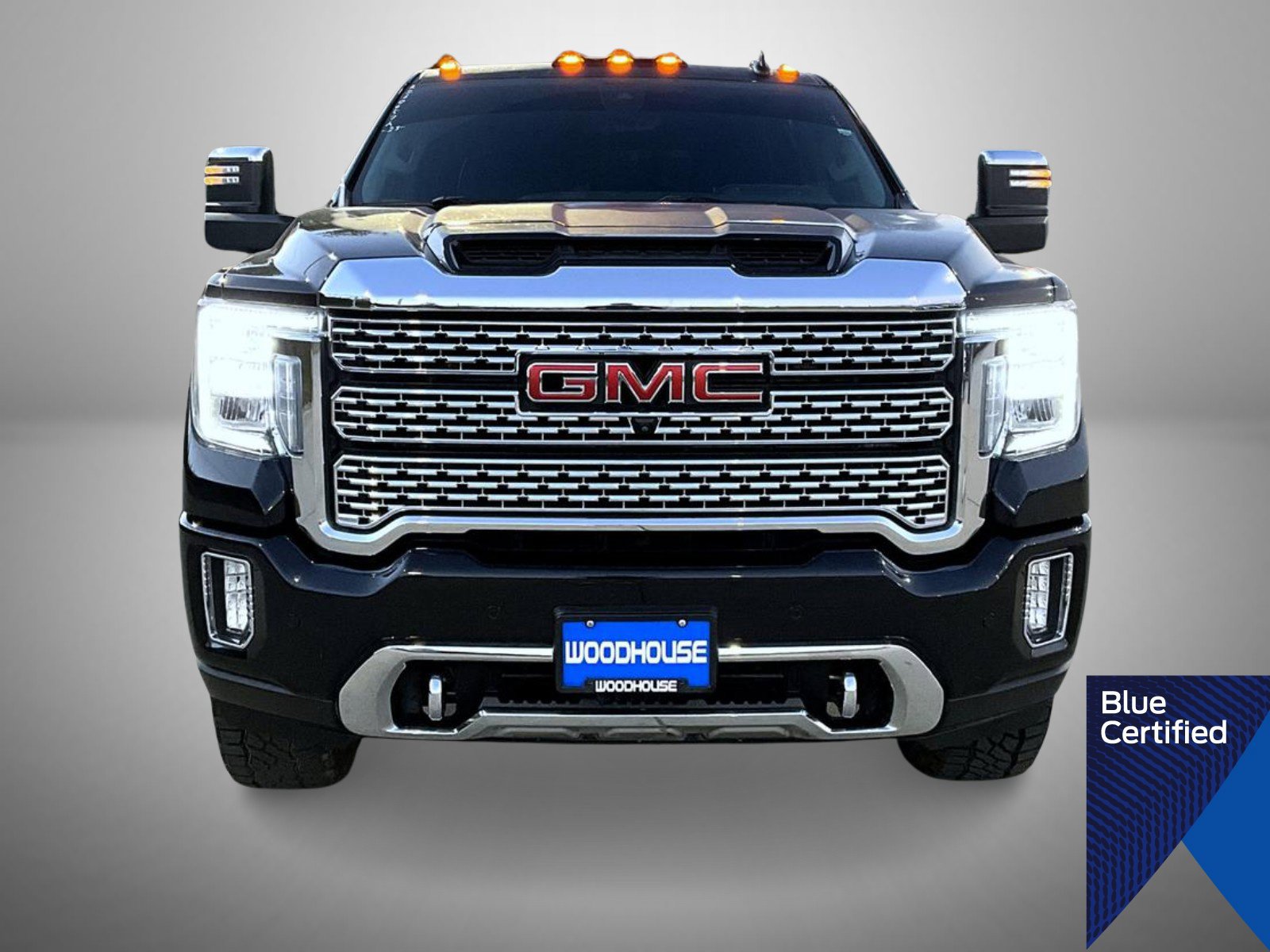Used 2023 GMC Sierra 2500 Denali w/ Denali Black Diamond Edition AWD/4WD image 2