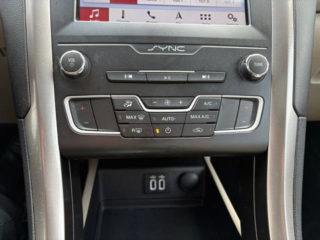 Certified 2019 Ford Fusion SE image 27