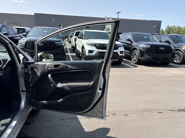 Certified 2017 Ford Fiesta SE FWD image 20