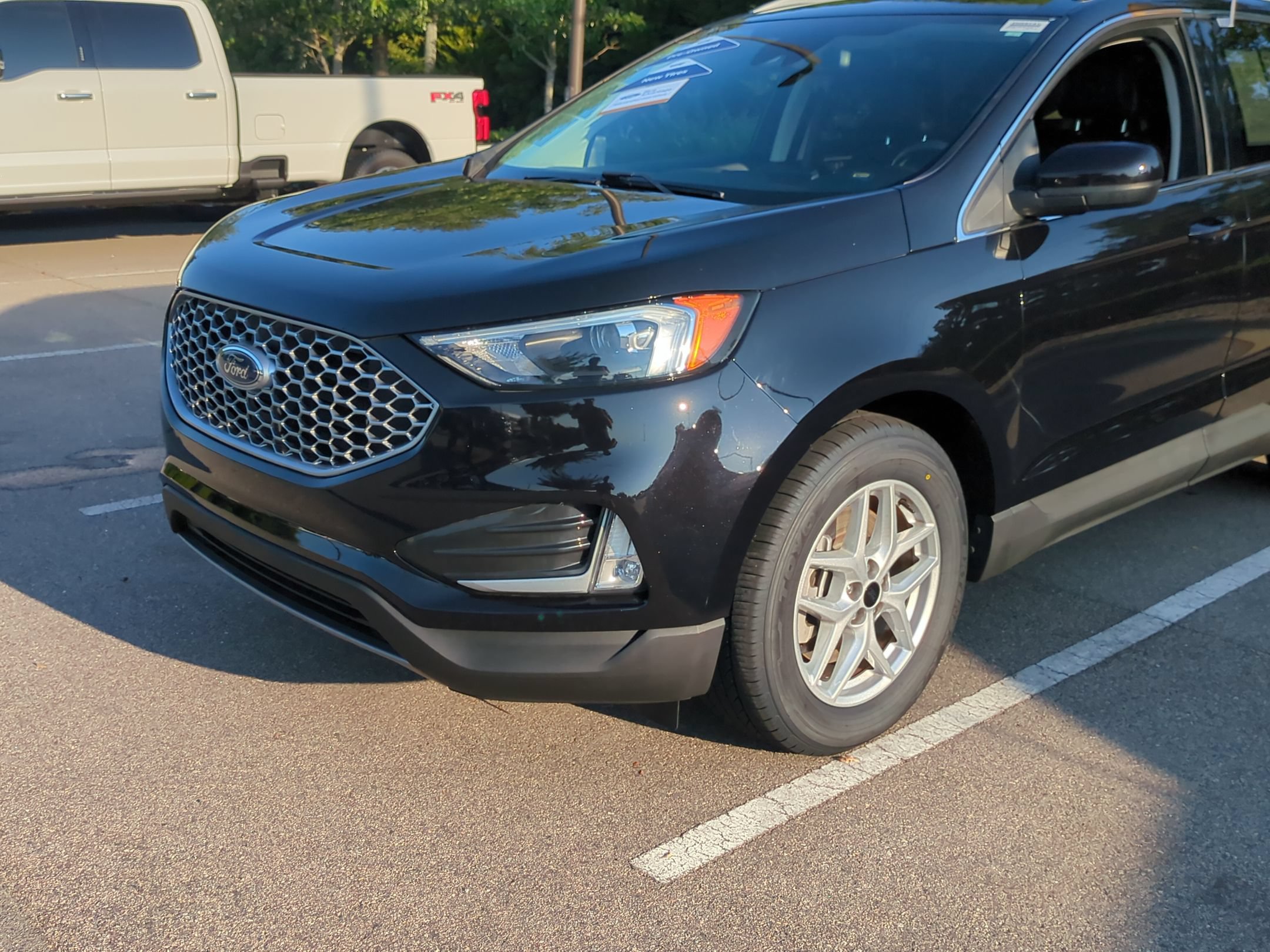 Certified 2023 Ford Edge SEL w/ Convenience Package AWD/4WD image 9