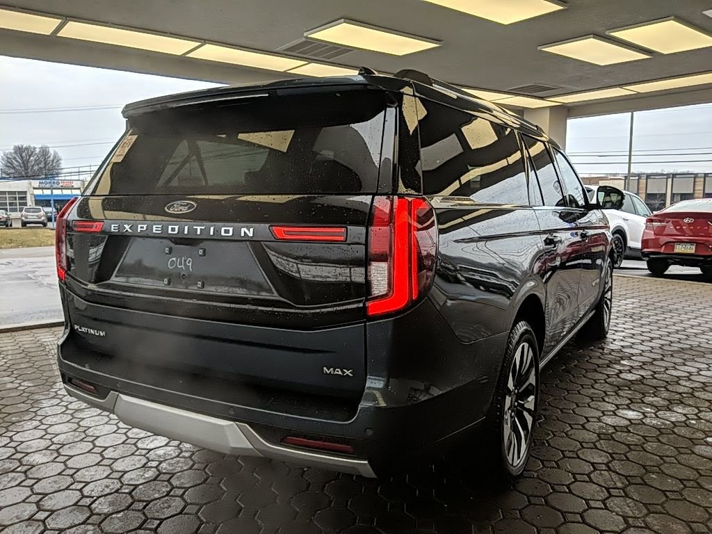 Certified 2025 Ford Expedition Max Platinum w/ Driver's Package image 5