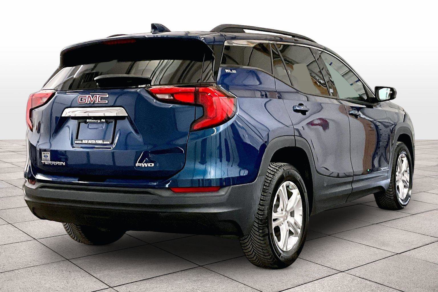 Used 2019 GMC Terrain SLE w/ Driver Convenience Package image 11