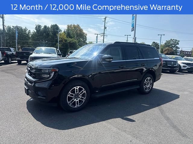 Certified 2025 Ford Expedition Active AWD/4WD image 3