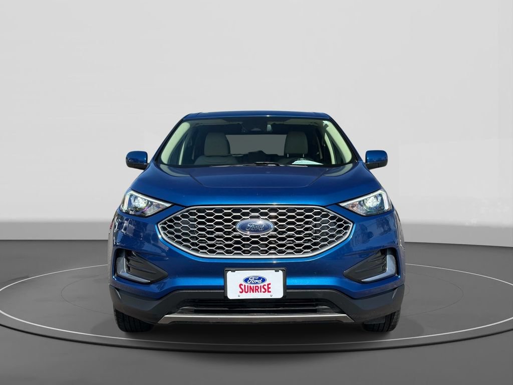 Certified 2023 Ford Edge SEL AWD/4WD image 3