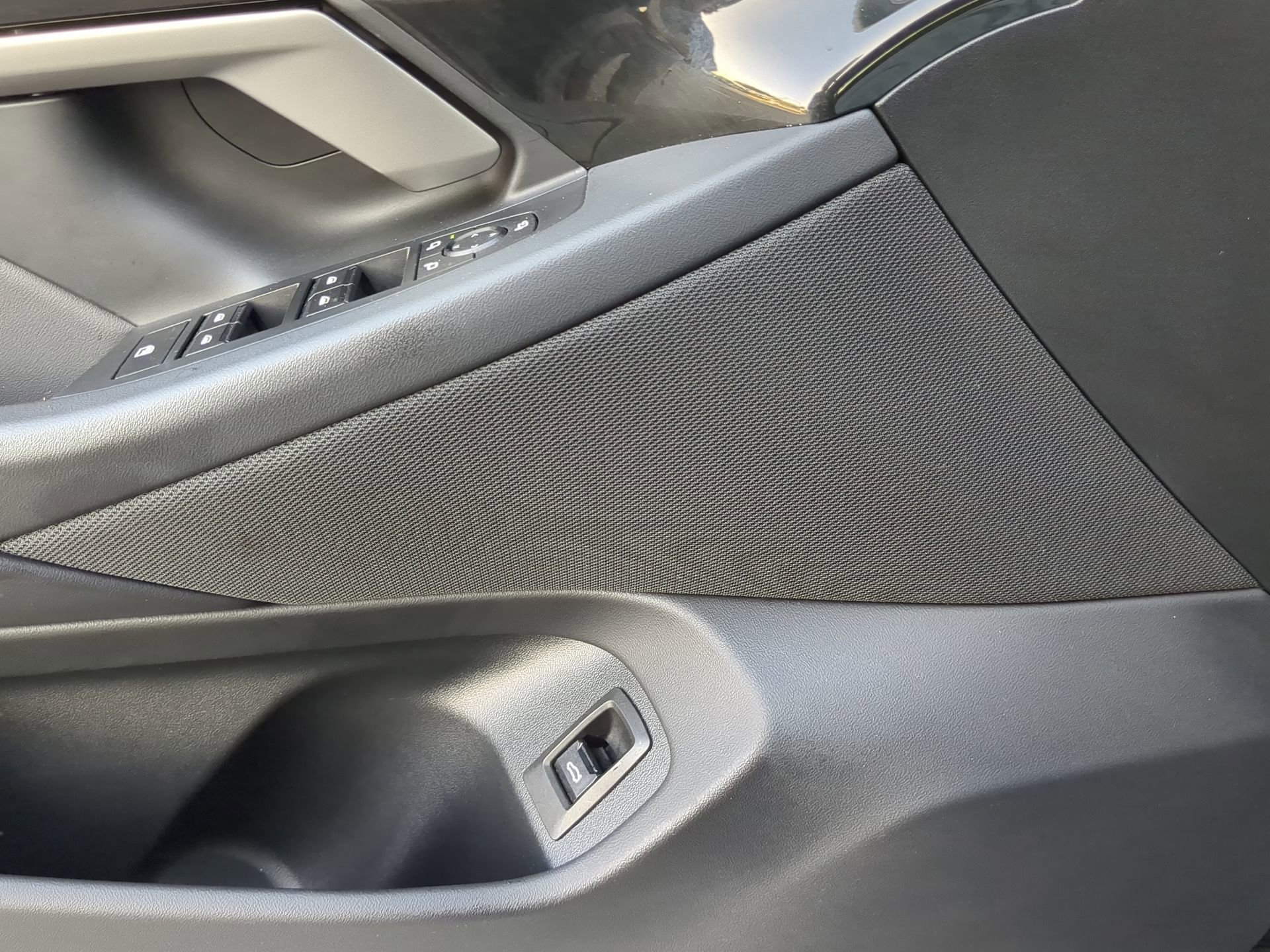 Used 2025 BMW 530i RWD image 56
