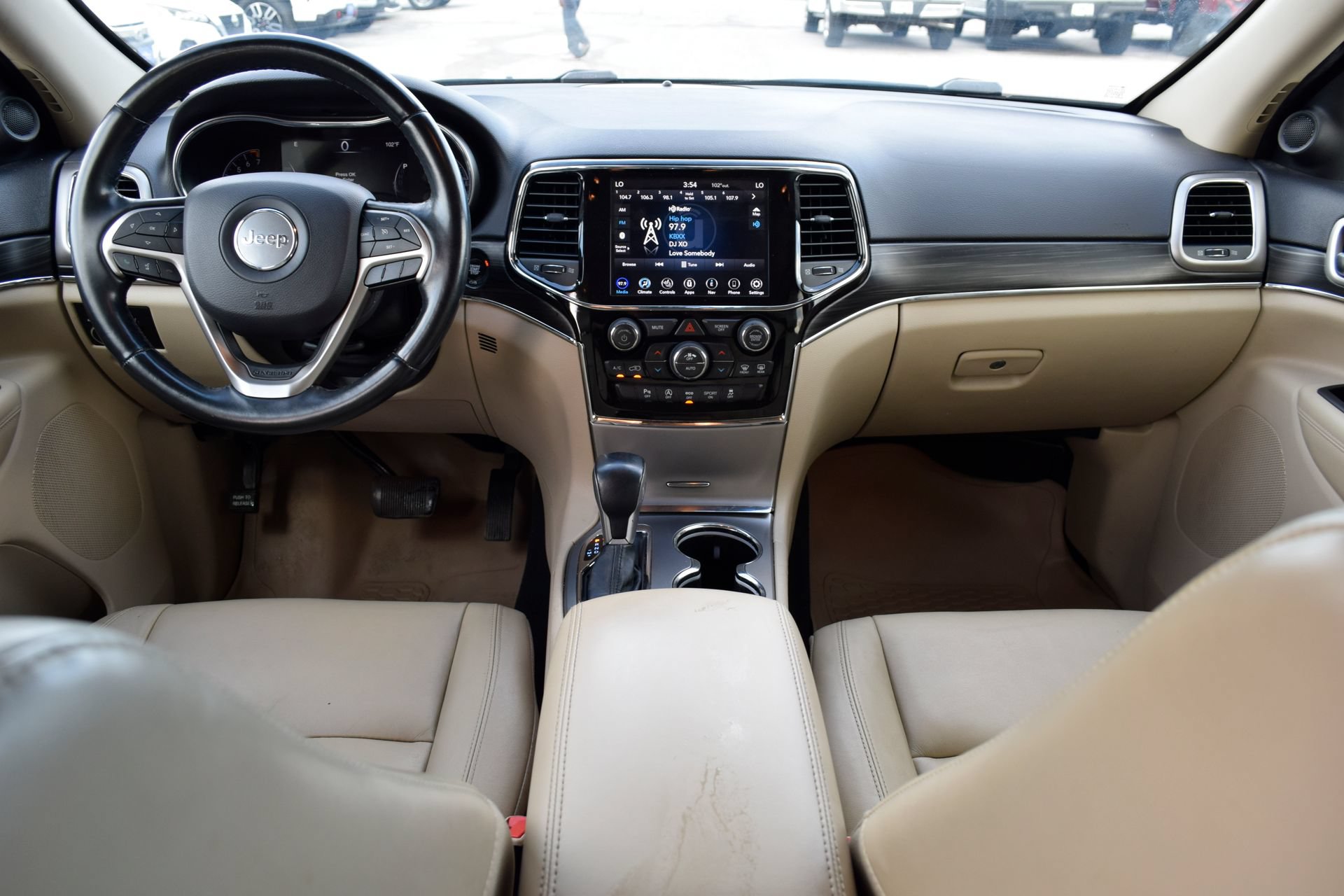 Used 2020 Jeep Grand Cherokee Limited AWD/4WD image 5