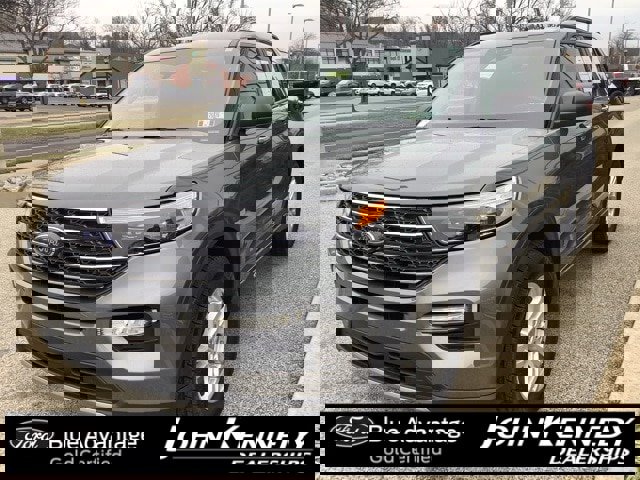 Certified 2022 Ford Explorer XLT w/ Equipment Group 202A image 7
