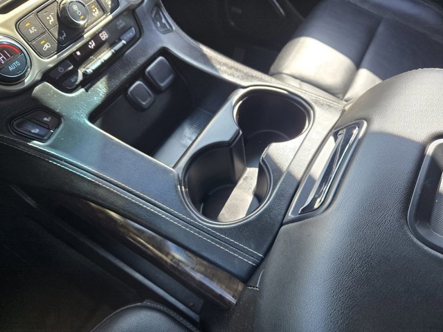 Used 2017 Chevrolet Suburban LT image 17