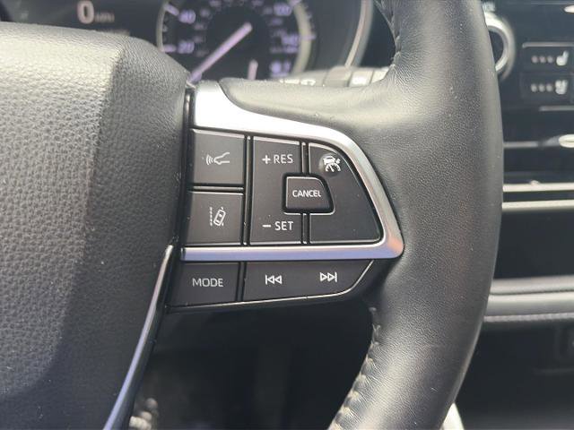 Used 2021 Toyota Highlander Platinum image 24