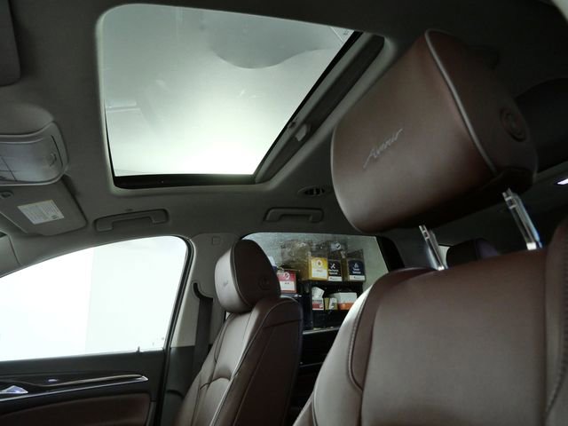 Used 2020 Buick Enclave Avenir w/ Avenir Technology Package AWD/4WD image 18