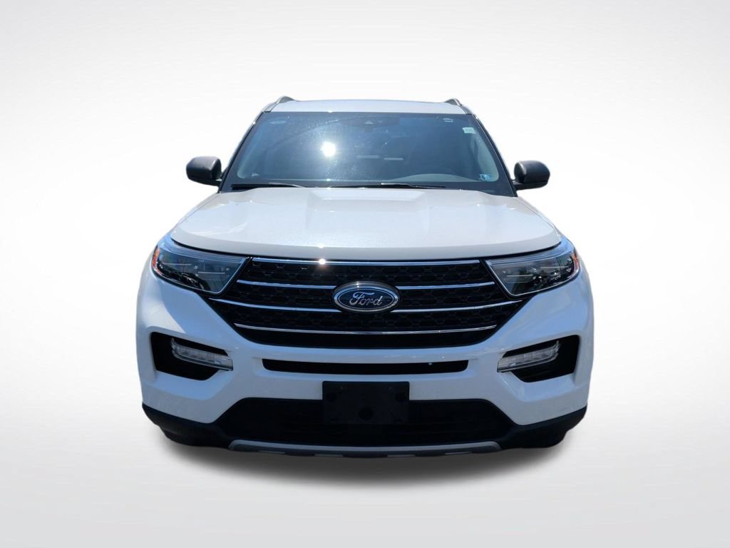 Certified 2023 Ford Explorer XLT w/ Equipment Group 202A AWD/4WD image 11
