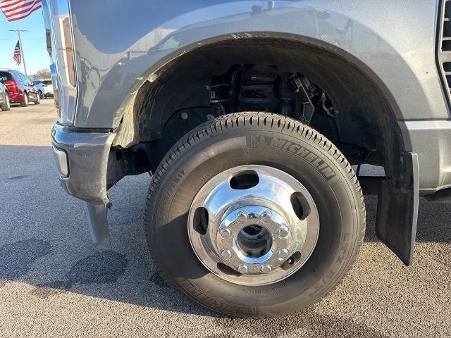 Certified 2024 Ford F350 Platinum w/ FX4 Off-Road Package image 21