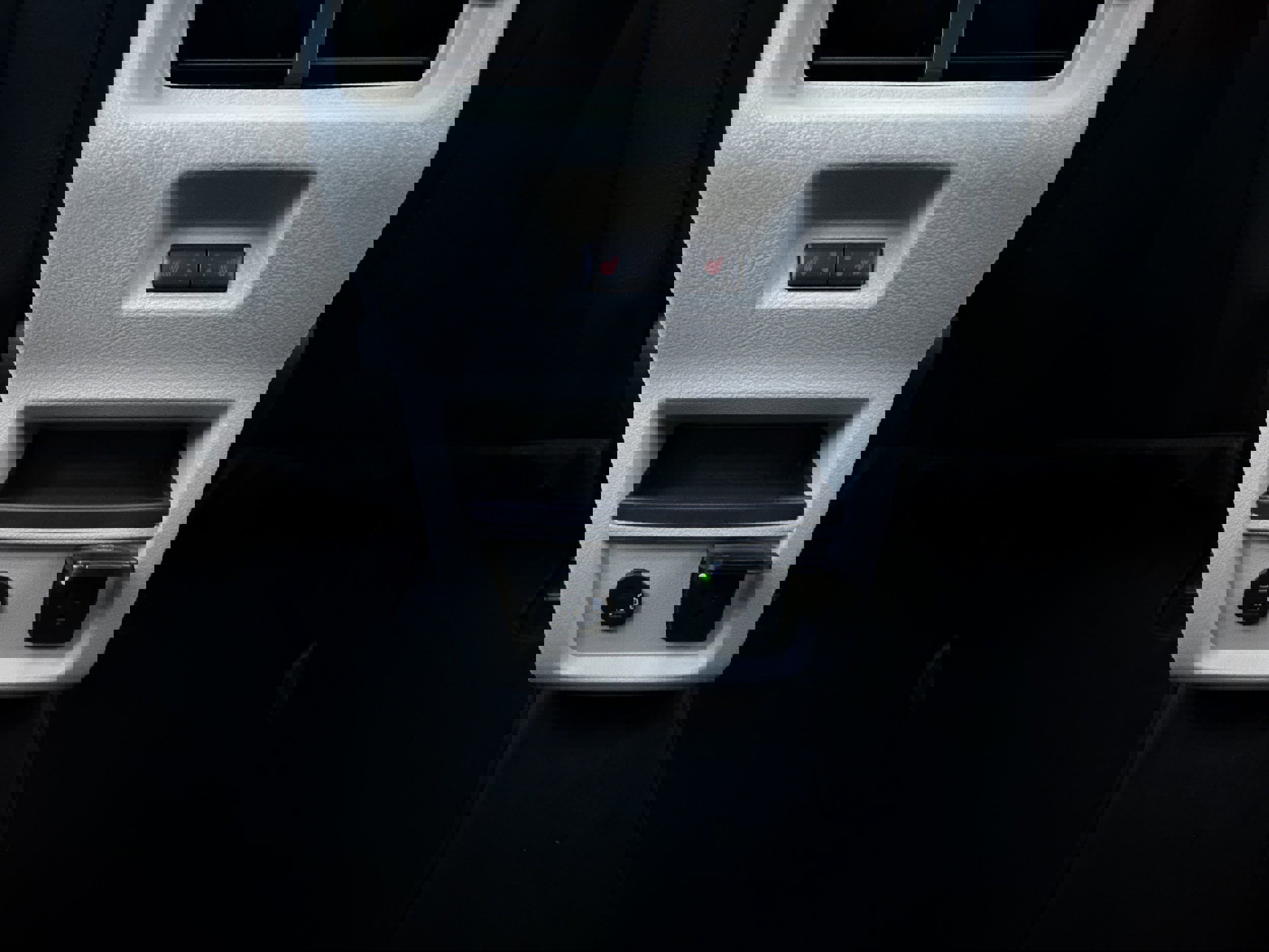 Certified 2022 Ford Edge Titanium w/ Equipment Group 301A image 25