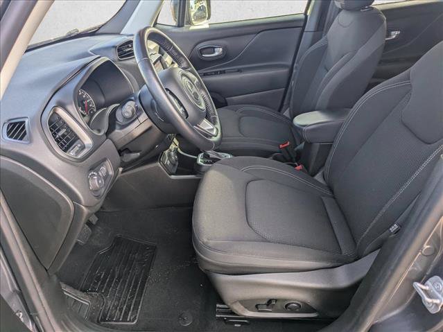 Used 2023 Jeep Renegade Latitude w/ Premium Group AWD/4WD image 15