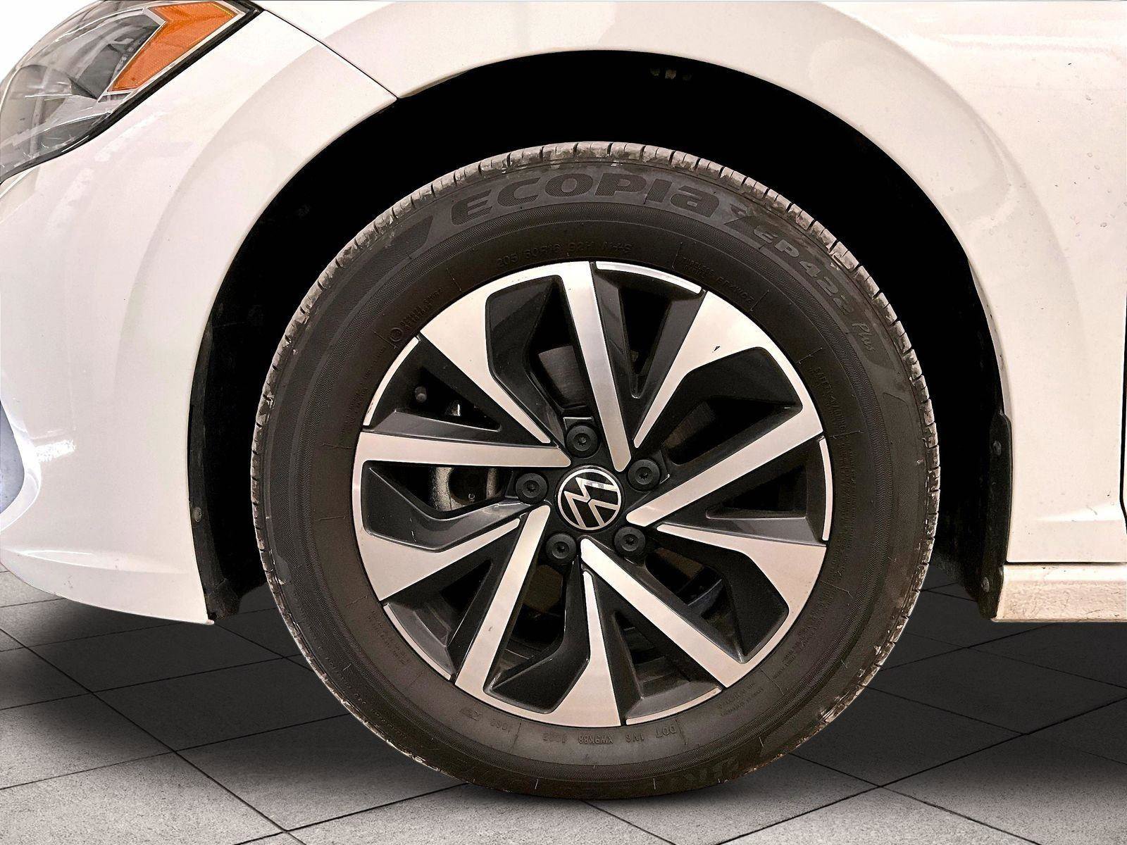 Used 2022 Volkswagen Jetta S FWD image 8
