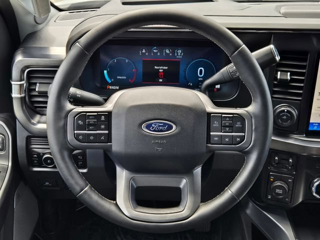 Certified 2025 Ford F350 Lariat w/ Lariat Ultimate Package AWD/4WD image 17