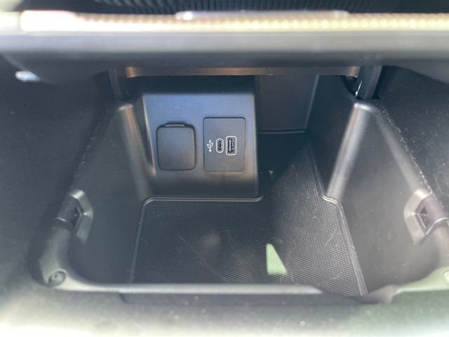 Certified 2025 Ford Explorer Active RWD image 31