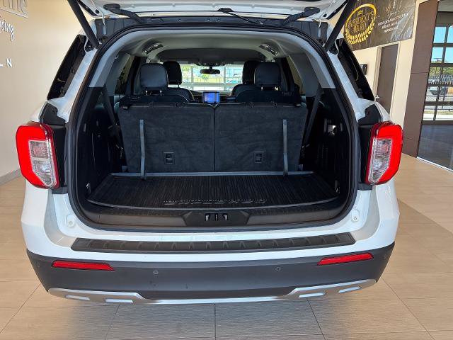 Certified 2023 Ford Explorer XLT w/ Equipment Group 202A RWD image 10