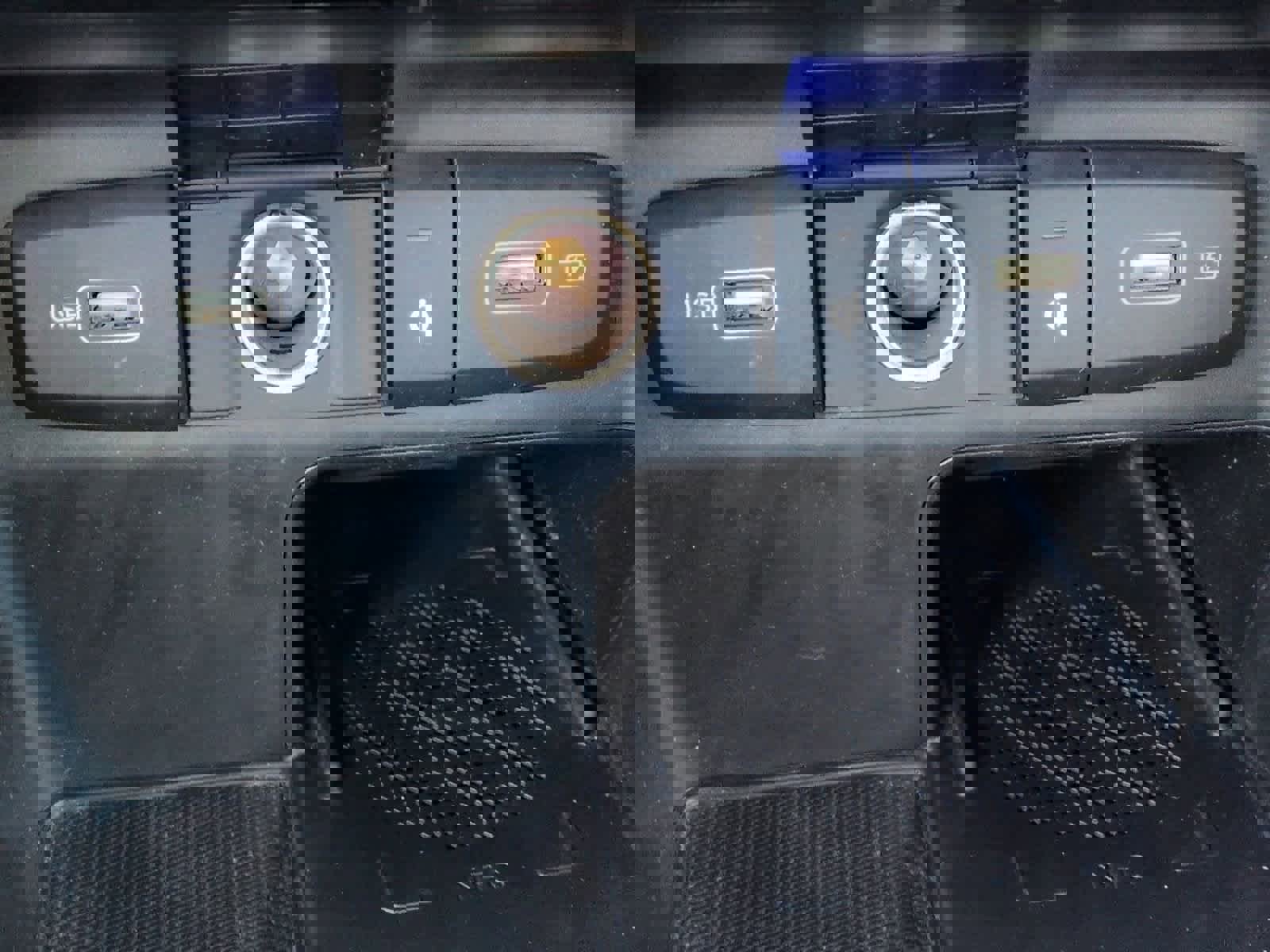 Used 2022 Hyundai Santa Cruz Limited image 34