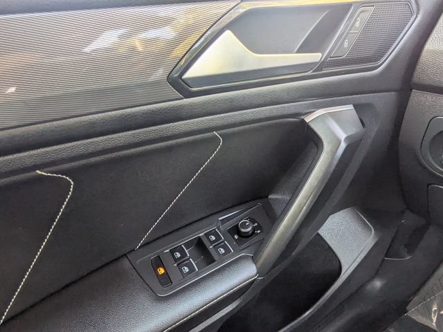 Used 2023 Volkswagen Tiguan SE FWD image 22