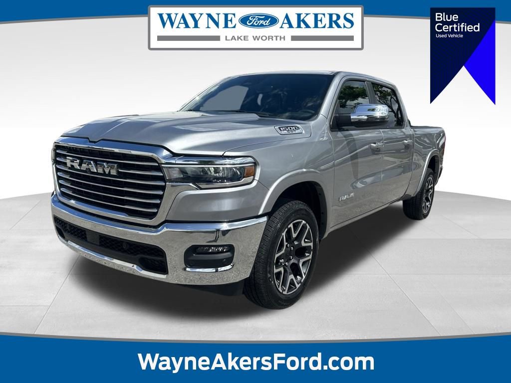 Used 2025 RAM 1500 Laramie AWD/4WD image 1