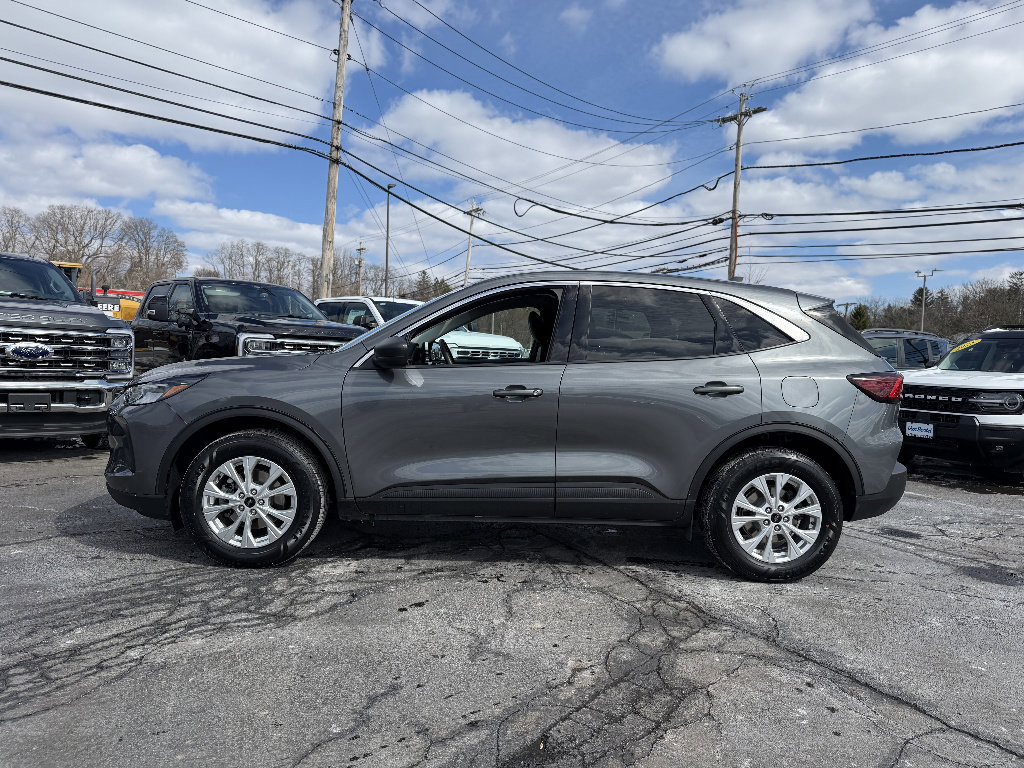 Certified 2023 Ford Escape Active AWD/4WD image 2
