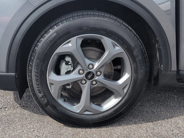 Certified 2025 Ford Escape ST-Line w/ Equipment Group 301A image 24