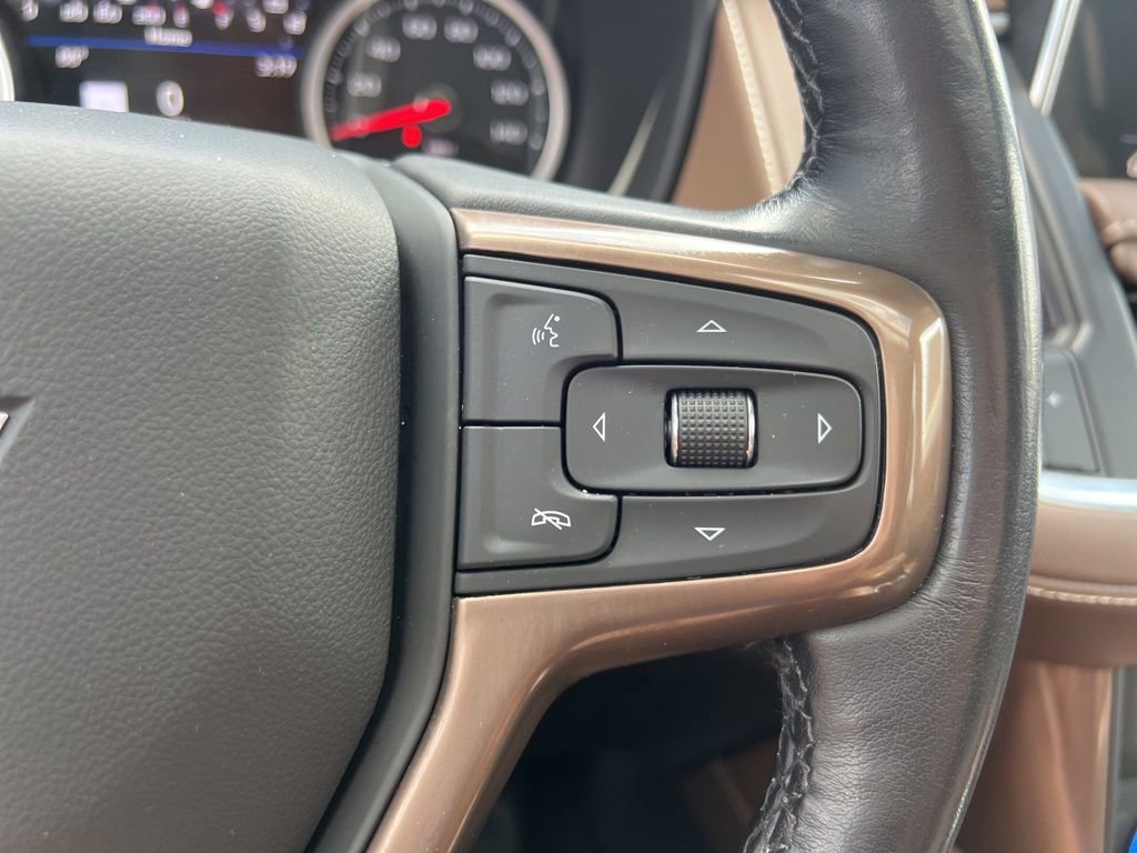 Used 2021 Chevrolet Suburban High Country w/ Premium Package AWD/4WD image 31