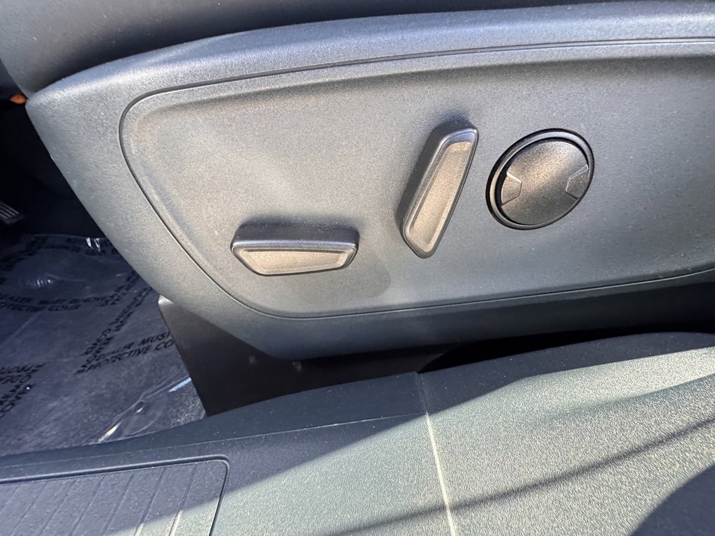 Certified 2023 Ford Maverick Lariat w/ Lariat Luxury Package image 18