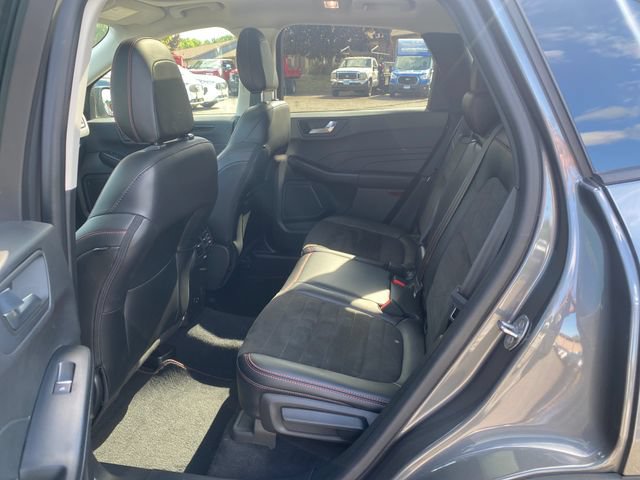 Certified 2022 Ford Escape SEL w/ SEL Stealth AWD Package image 11