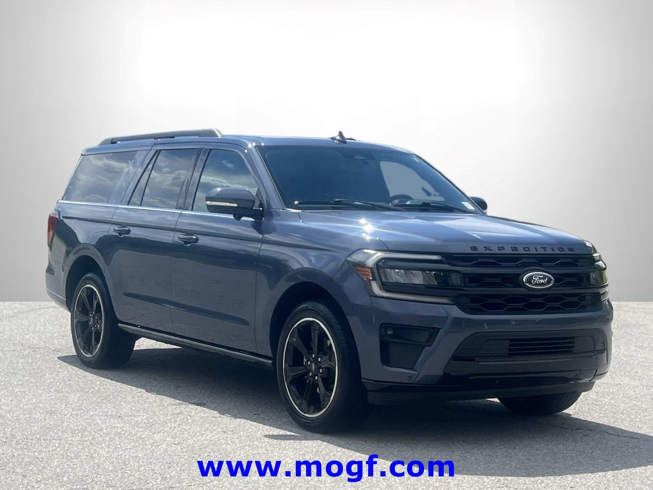 Certified 2023 Ford Expedition Max Limited RWD image 4