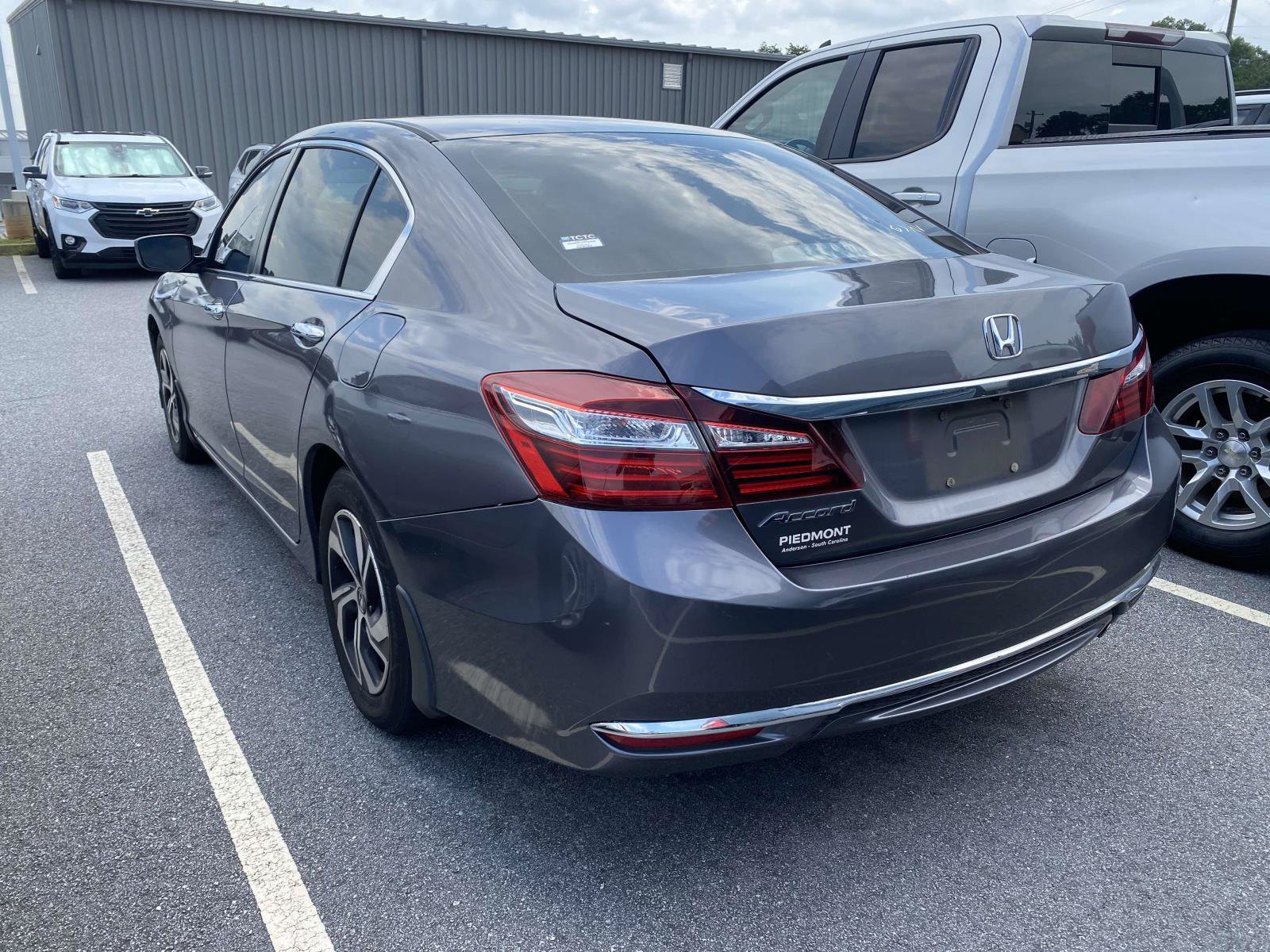 Used 2017 Honda Accord LX image 5