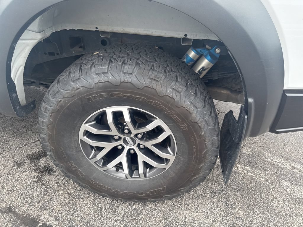 Certified 2018 Ford F150 Raptor w/ Equipment Group 802A Luxury AWD/4WD image 50