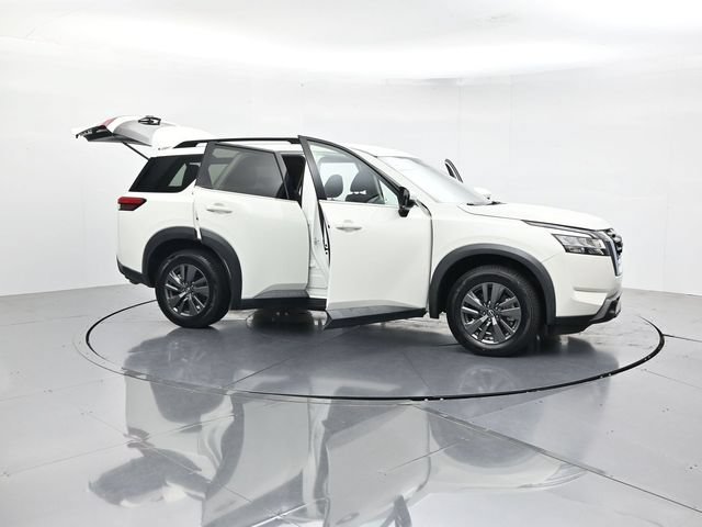 Used 2022 Nissan Pathfinder SV FWD image 52